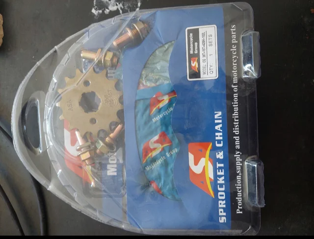 ست دنده زنجیر کامل آسا (فولادی) هوندا. دنده عقب 38تایی و دنده جلو 15تایی